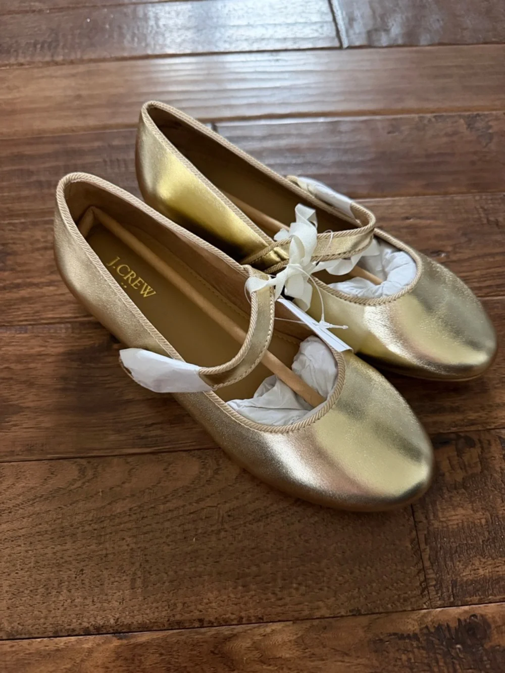 Crewcuts Girls' metallic low-heel Mary Janes in Gold size 3